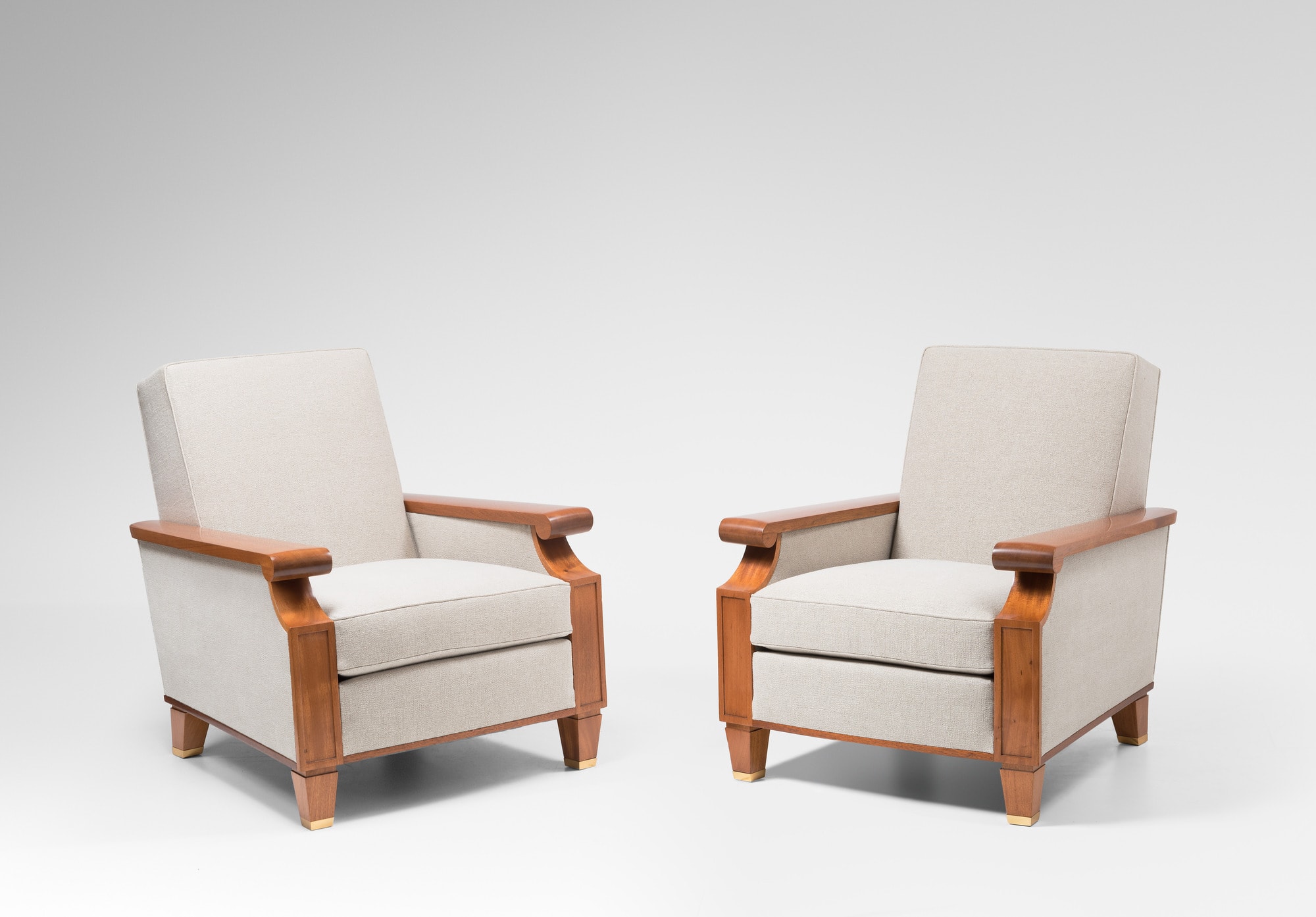Important et rare pair of armchairs for the Palais des Consuls in Rouen, vue 01