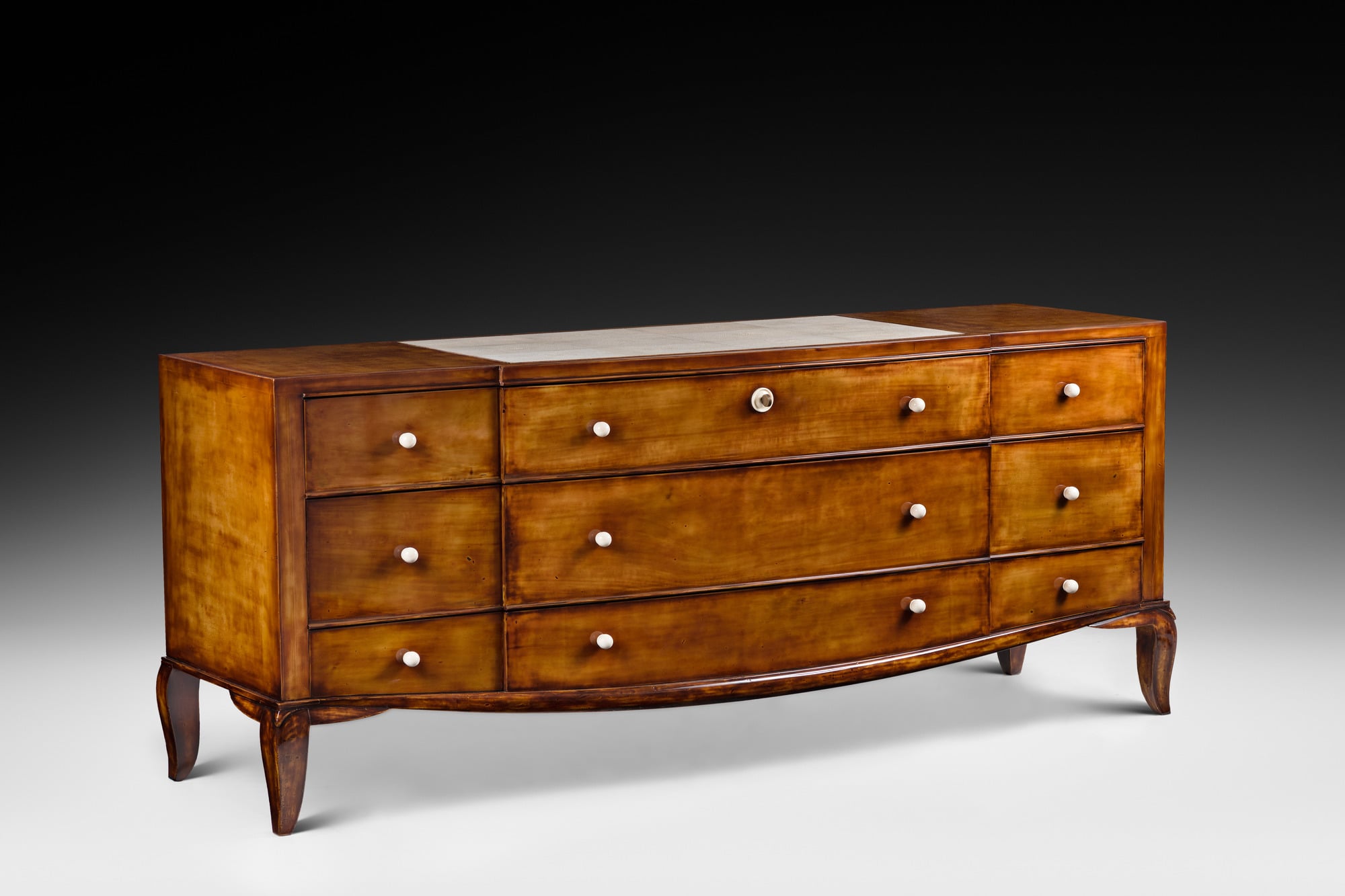 Rare ‘pantalonniere’ chest of drawers, vue 01