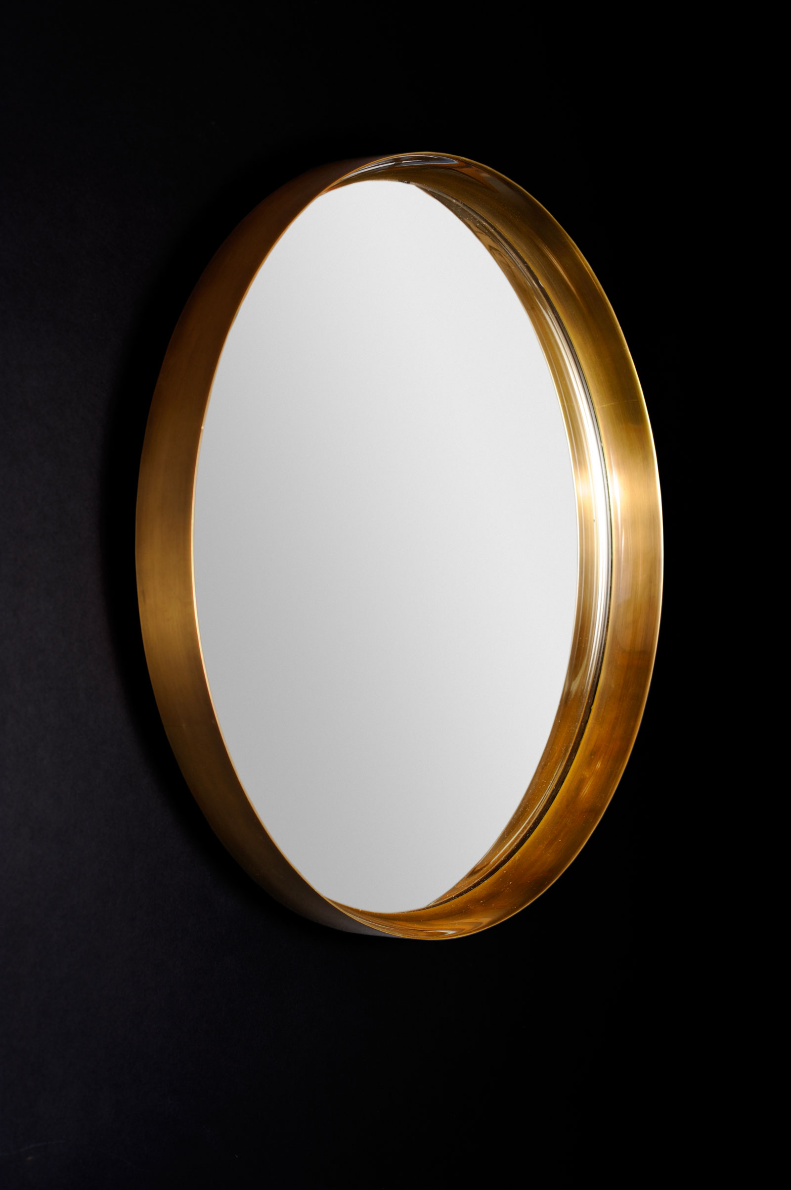 Jacques Quinet, Circular mirror, vue 01