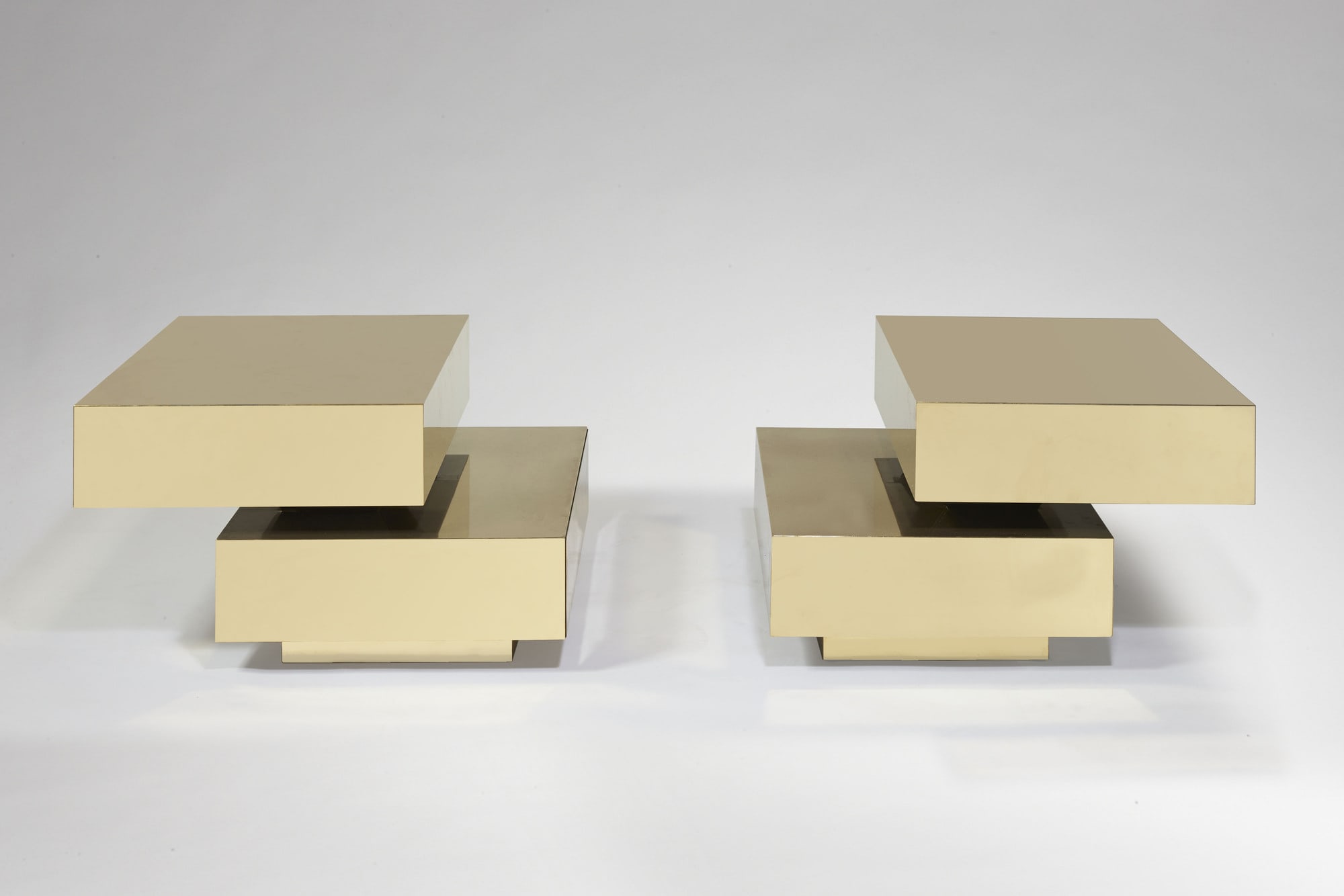 Pair of “Scultura” coffee table, vue 01