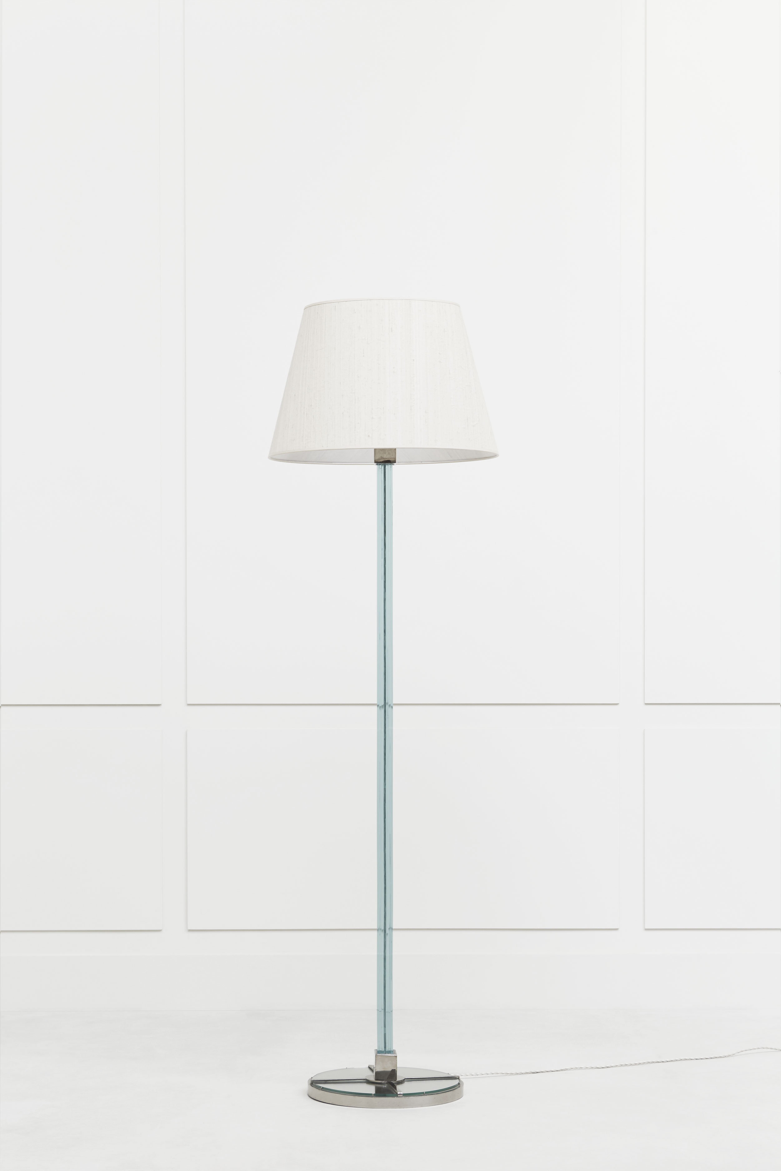 Syrie Maugham, Floor lamp, vue 01
