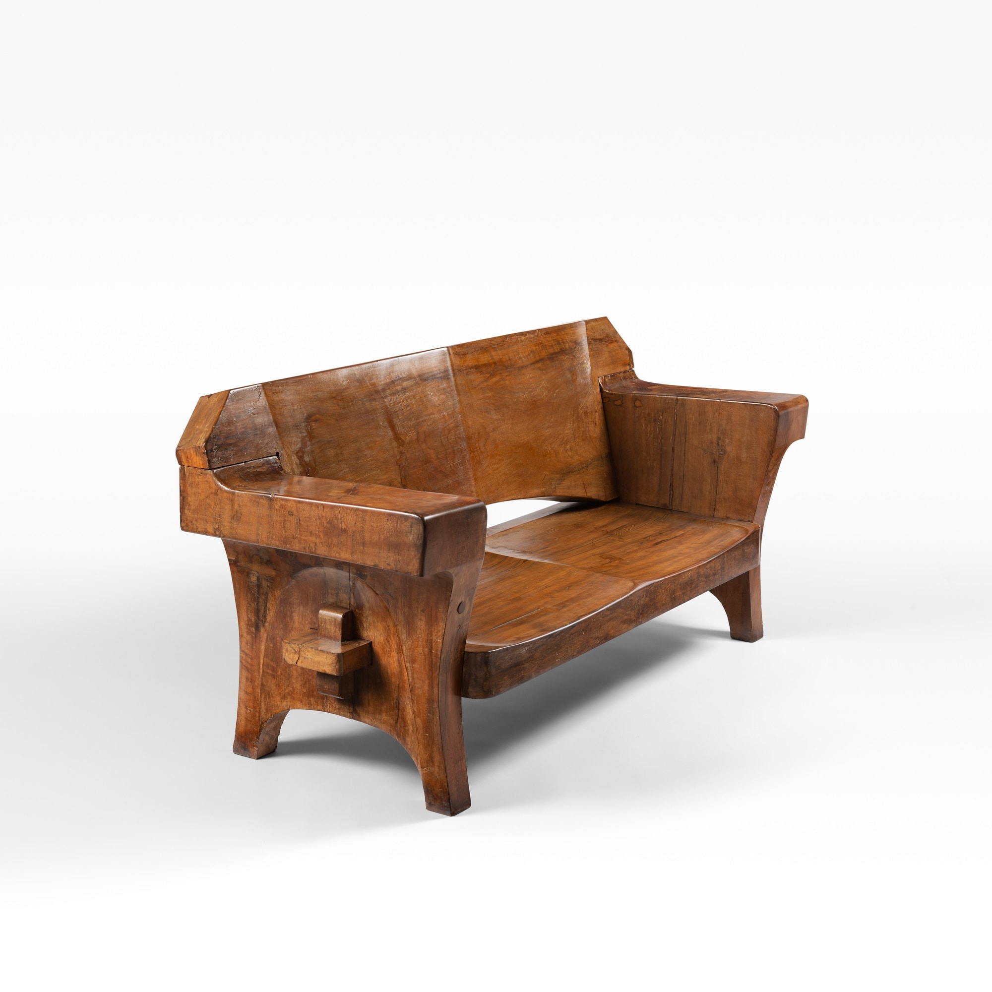 Jose Zanine Caldas, Important solid wood sofa, vue 01