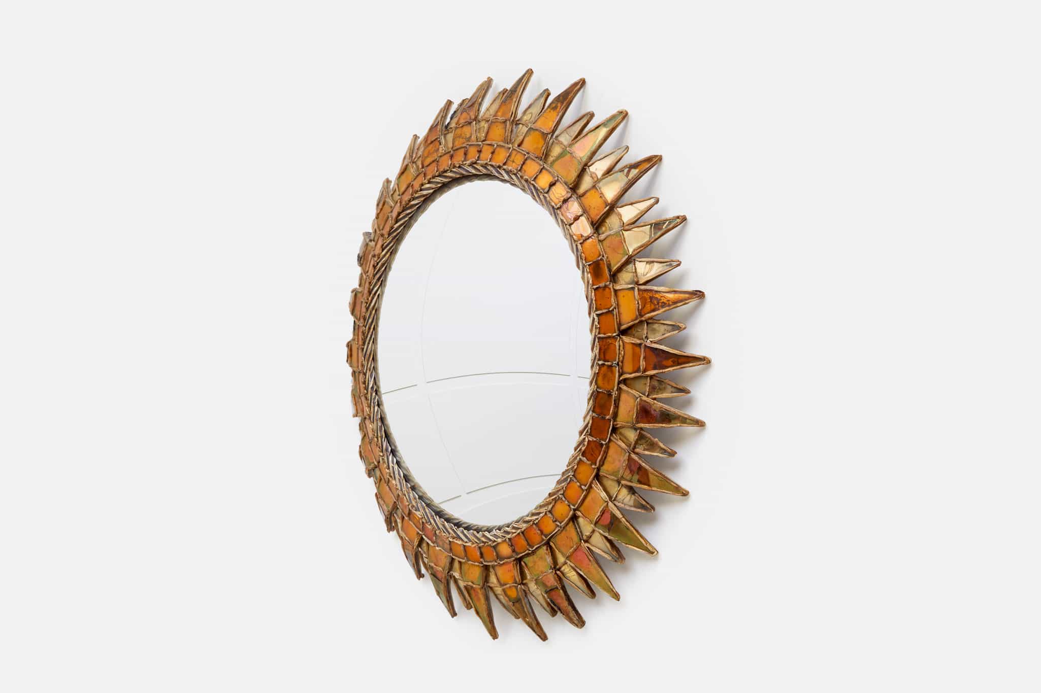 Line Vautrin, Miroir “Soleil à pointes n°3” doré et orange, vue 01