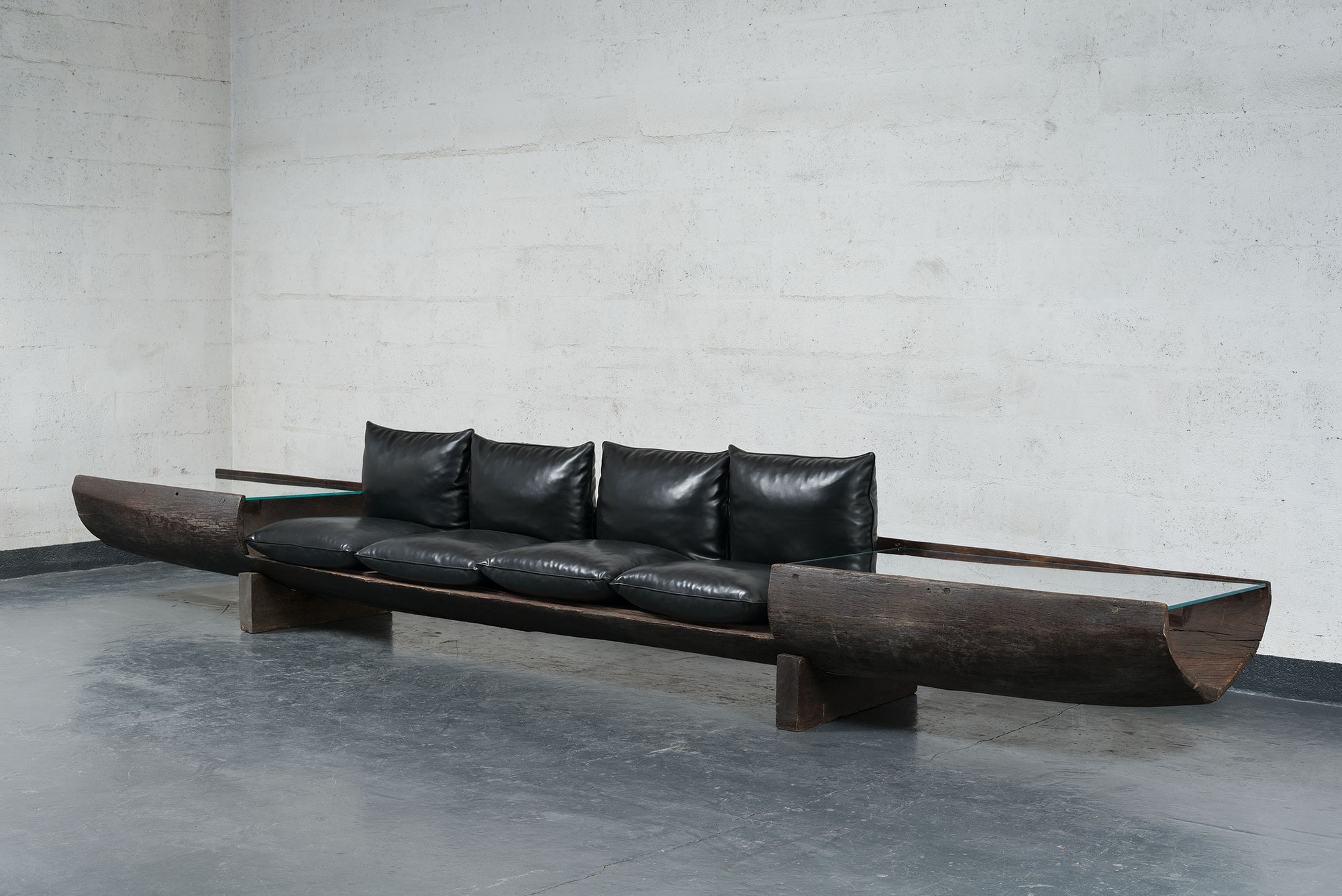 Jose Zanine Caldas, Exceptional sofa (sold), vue 01
