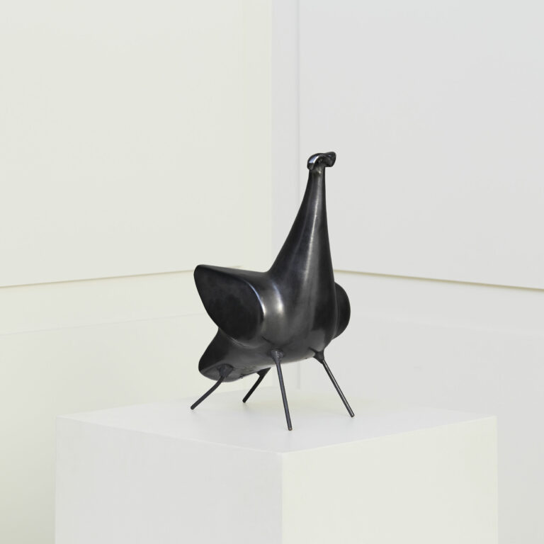 Georges Jouve, Sculpture en céramique « Oiseau 4 pattes »