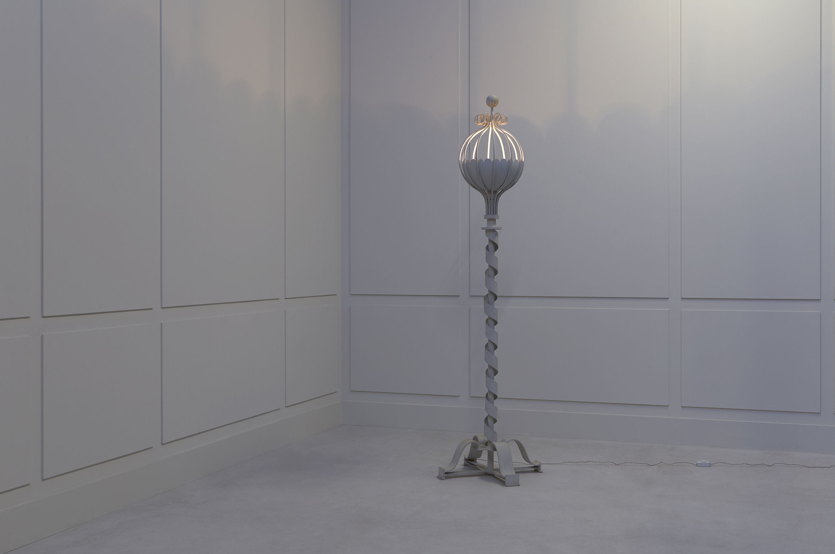 Serge Roche & Gilbert Poillerat, Rare floor lamp, vue 01
