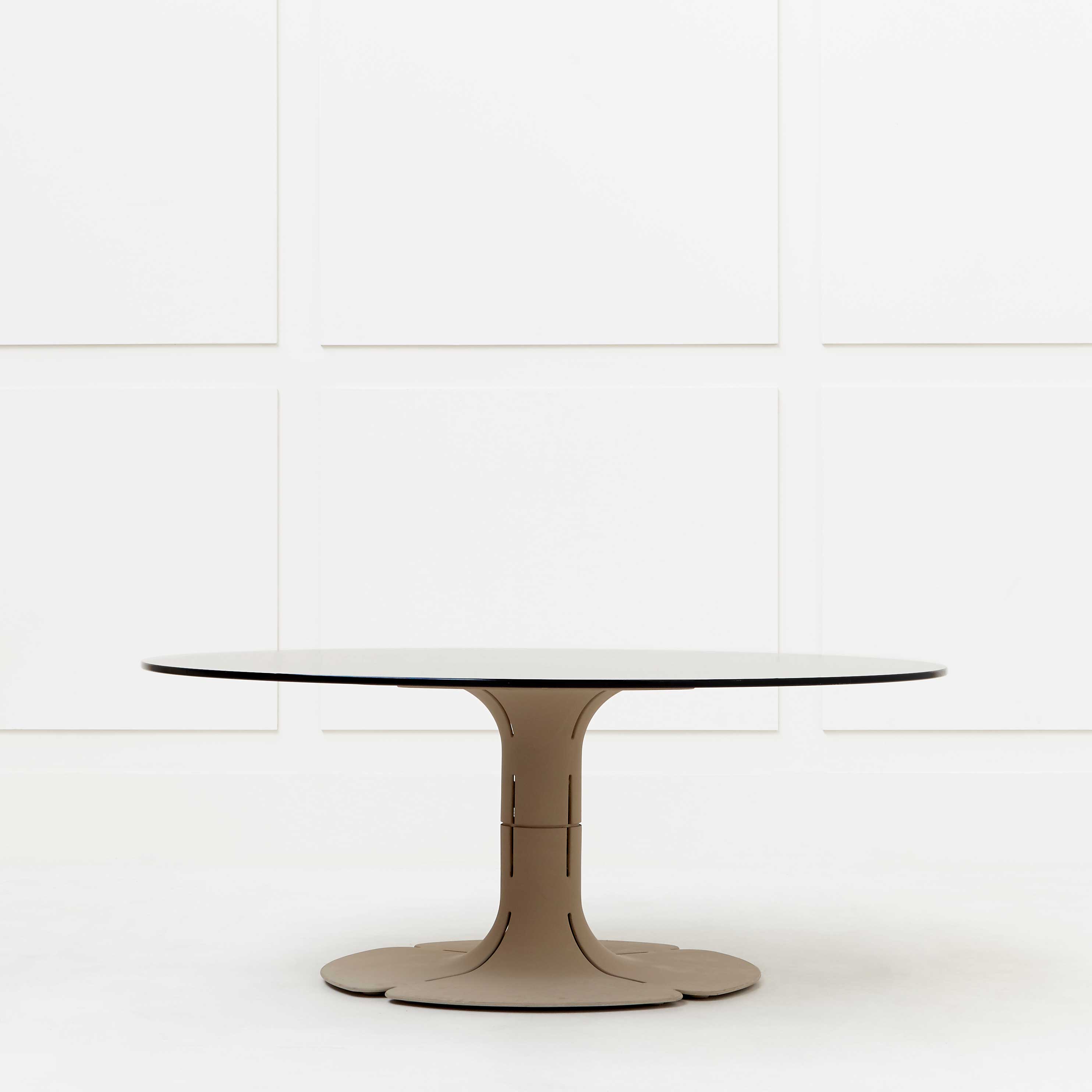 Pierre Paulin, Coffee table «Elysée», vue 01