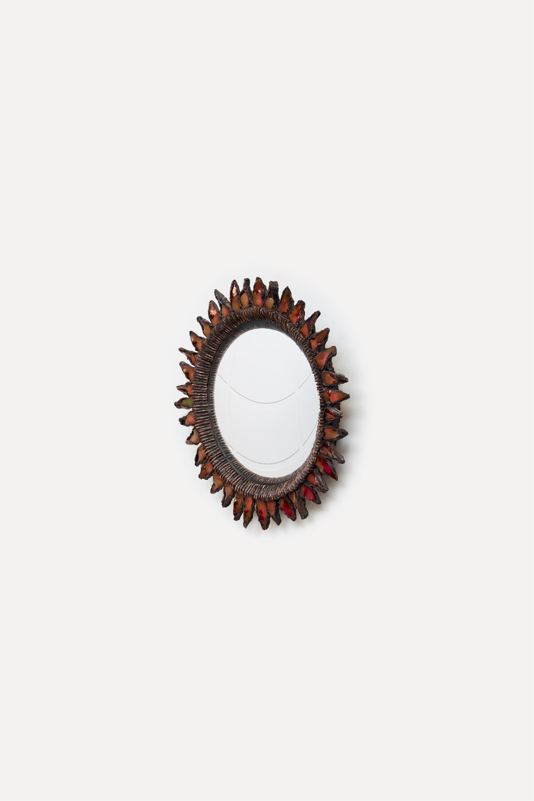 Line Vautrin, fuchsia “Chardon” mirror, vue 01