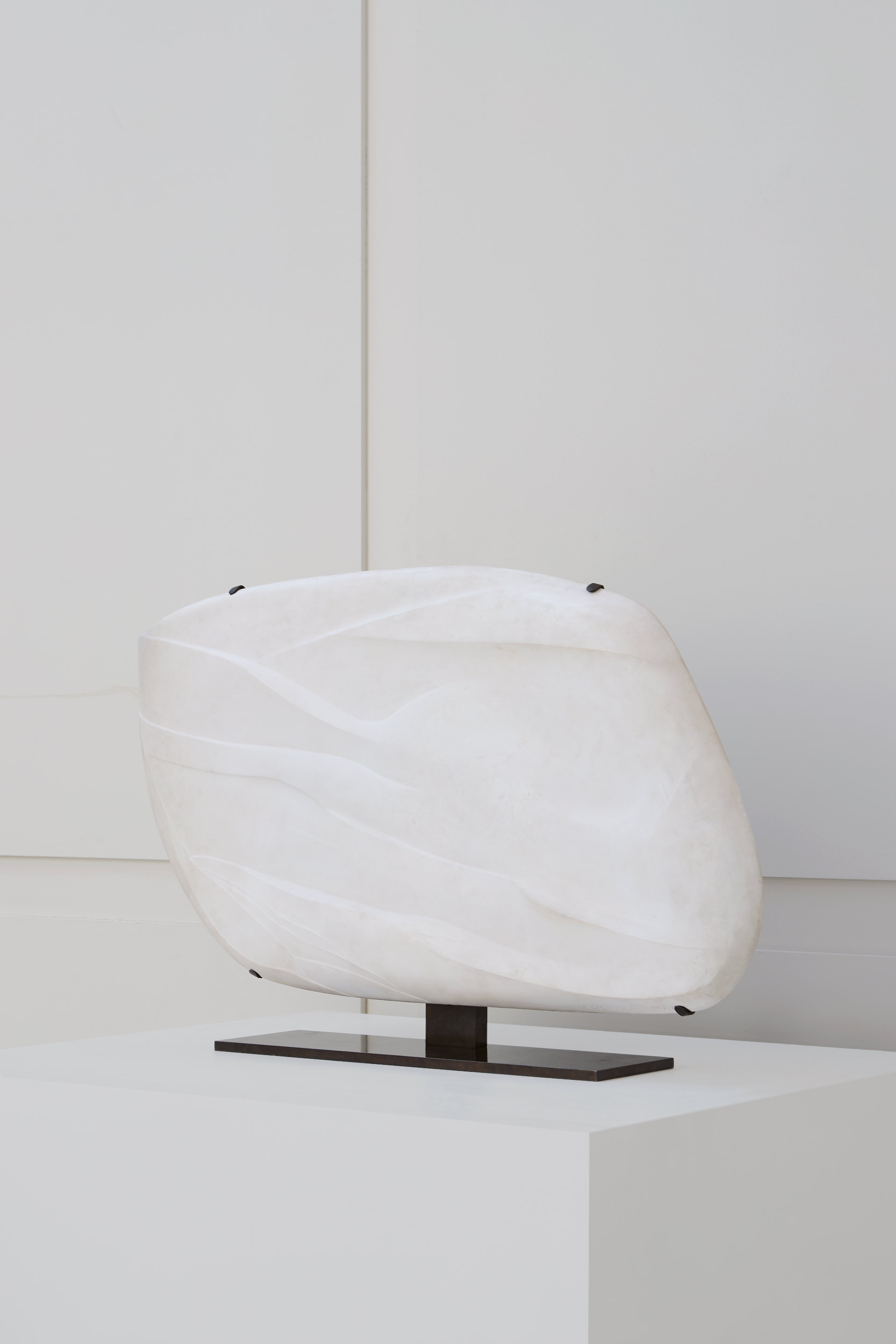 Valentine Schlegel, Low relief “La plage”, vue 01