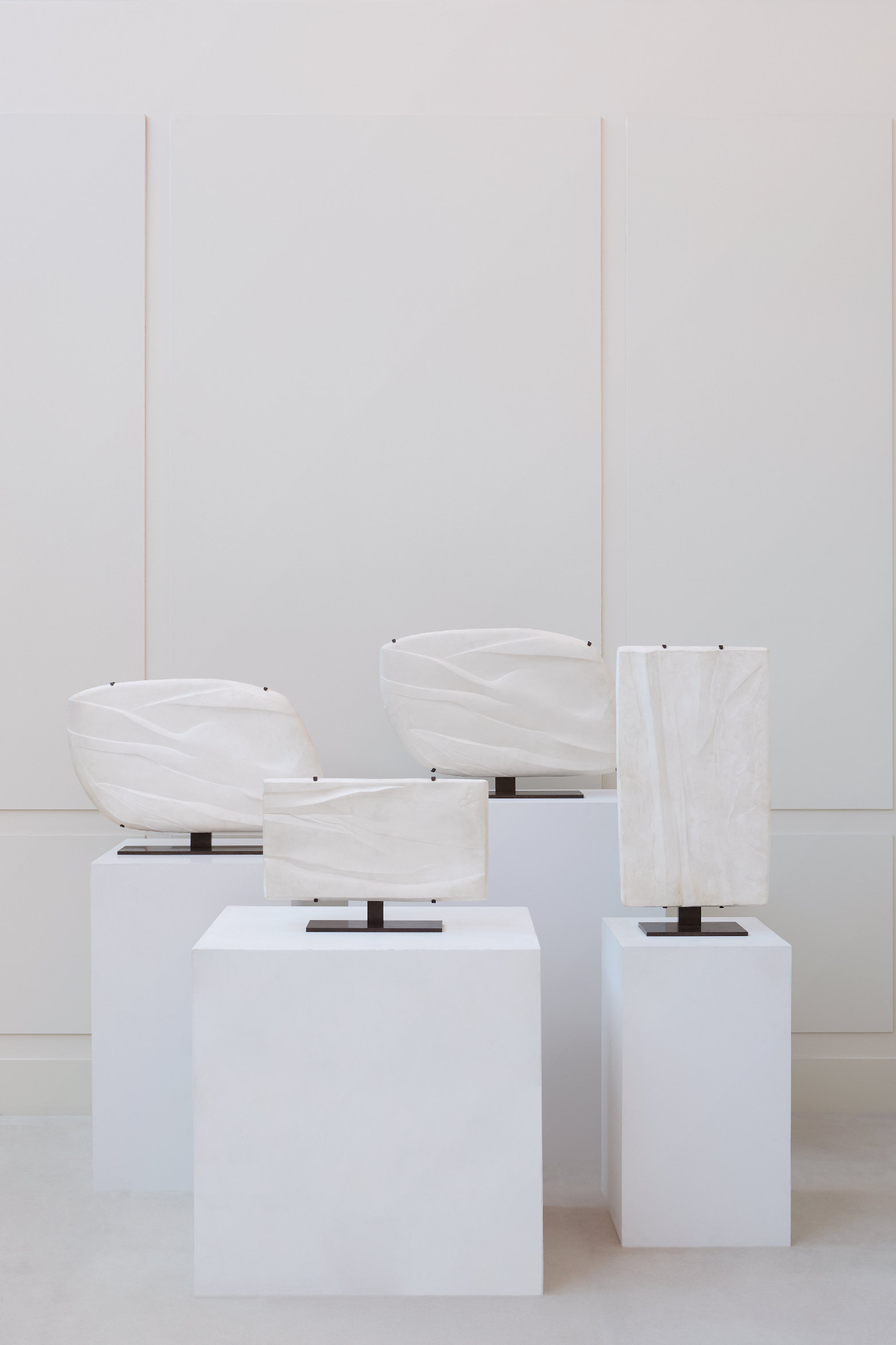 Valentine Schlegel, Low relief, vue 01
