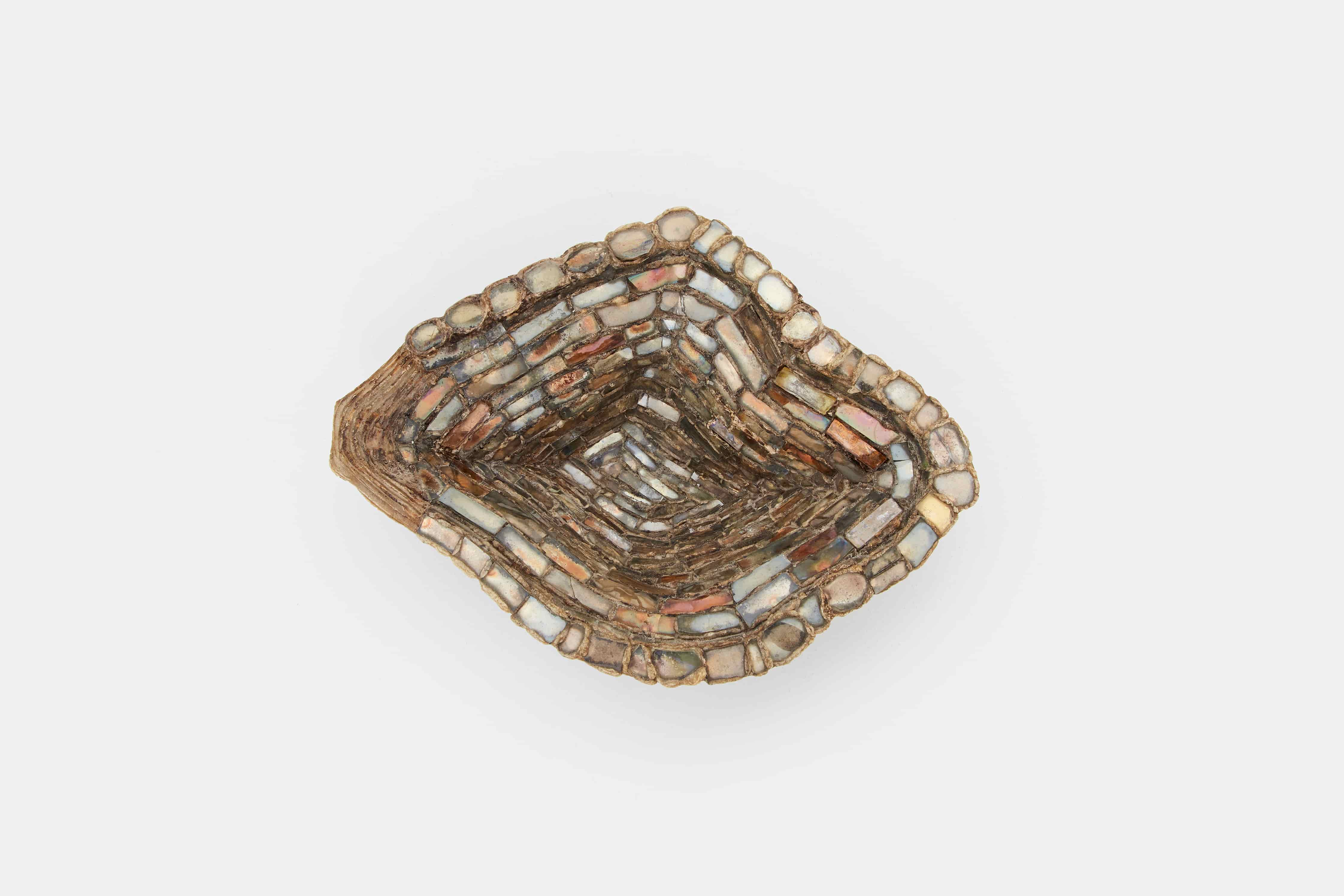 Line Vautrin, Oyster-shaped bowl, vue 01