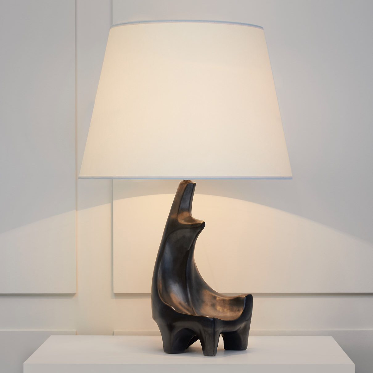 Anthropomorphic lamp
