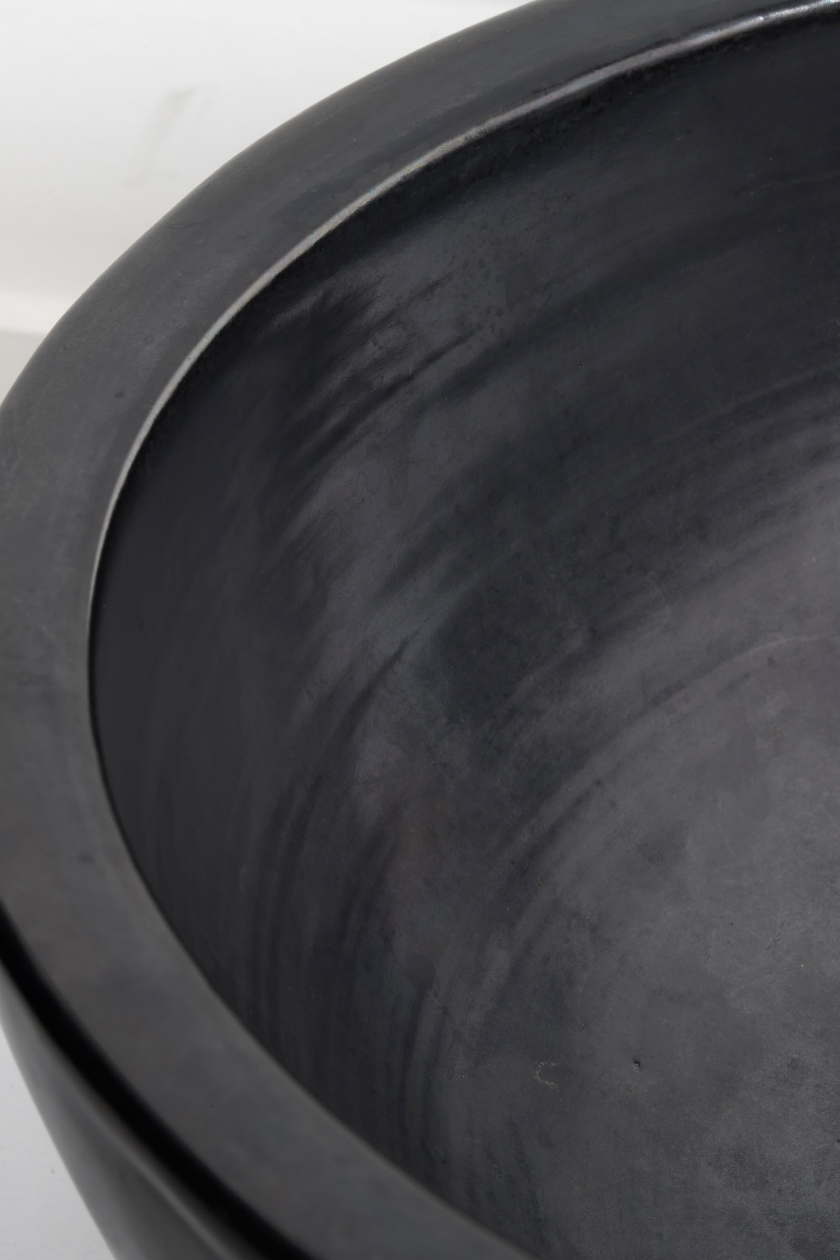 Georges Jouve, black enameled bowl, vue 01
