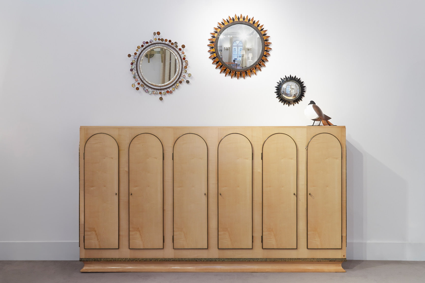 Eugène Printz, Six-door sideboard, vue 01