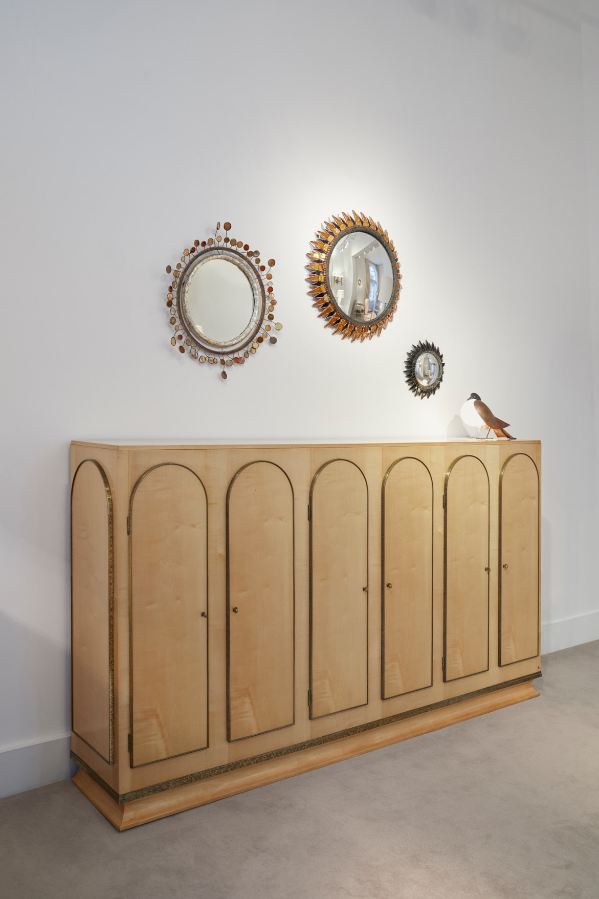 Eugène Printz, Six-door sideboard, vue 01