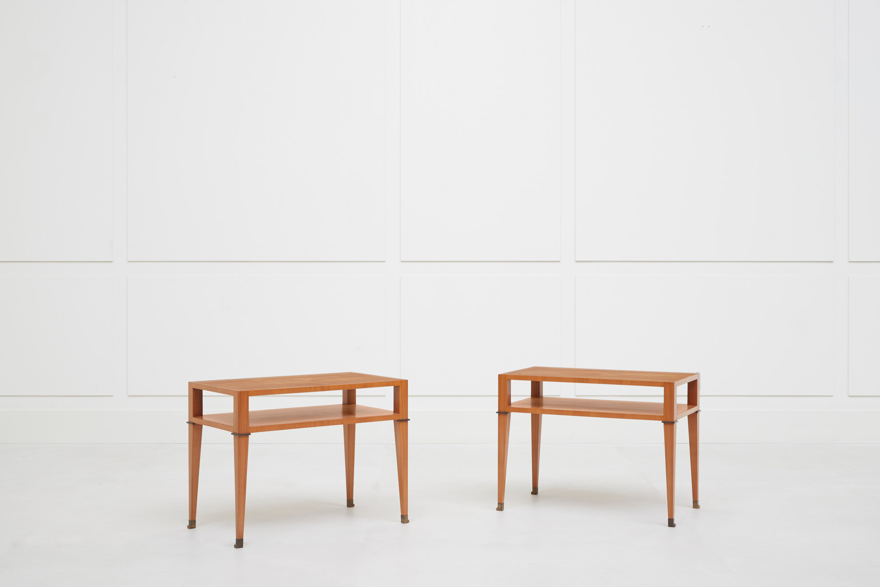 Jacques Quinet, pair of side tables, vue 01