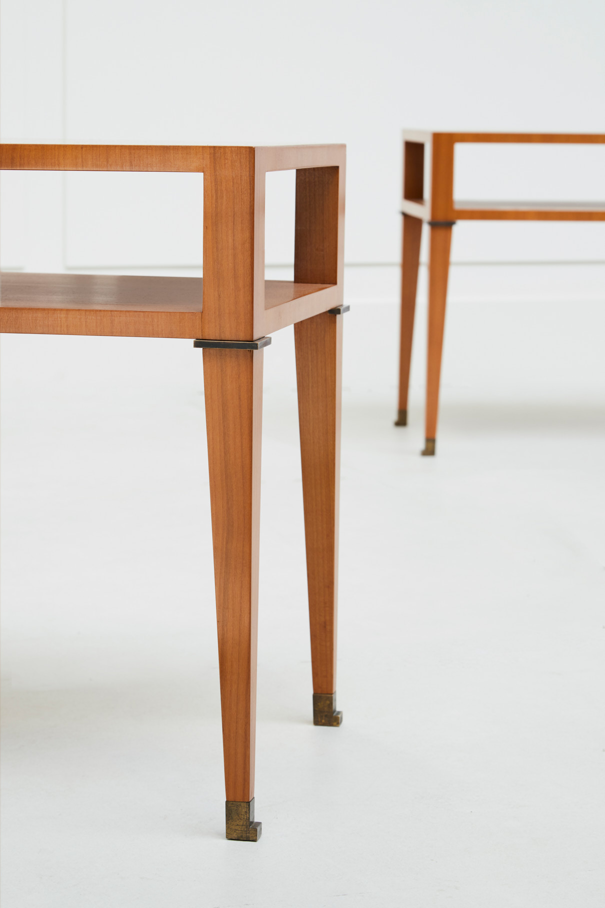 Jacques Quinet, pair of side tables, vue 01