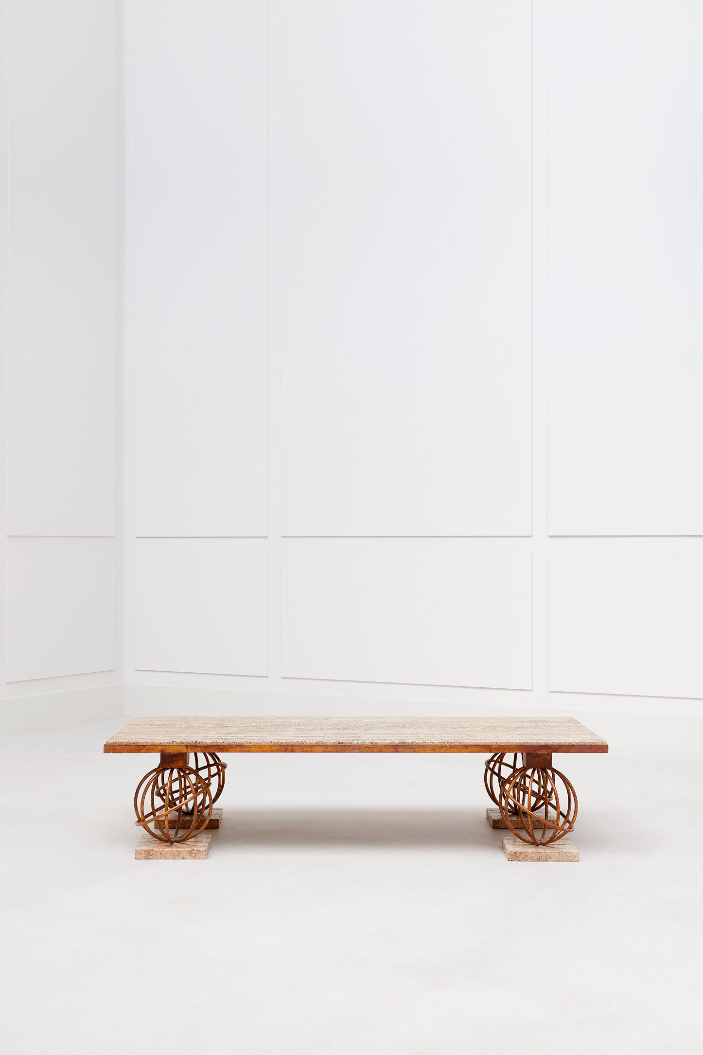 Jean Royère, “Sphère” coffee table, vue 01