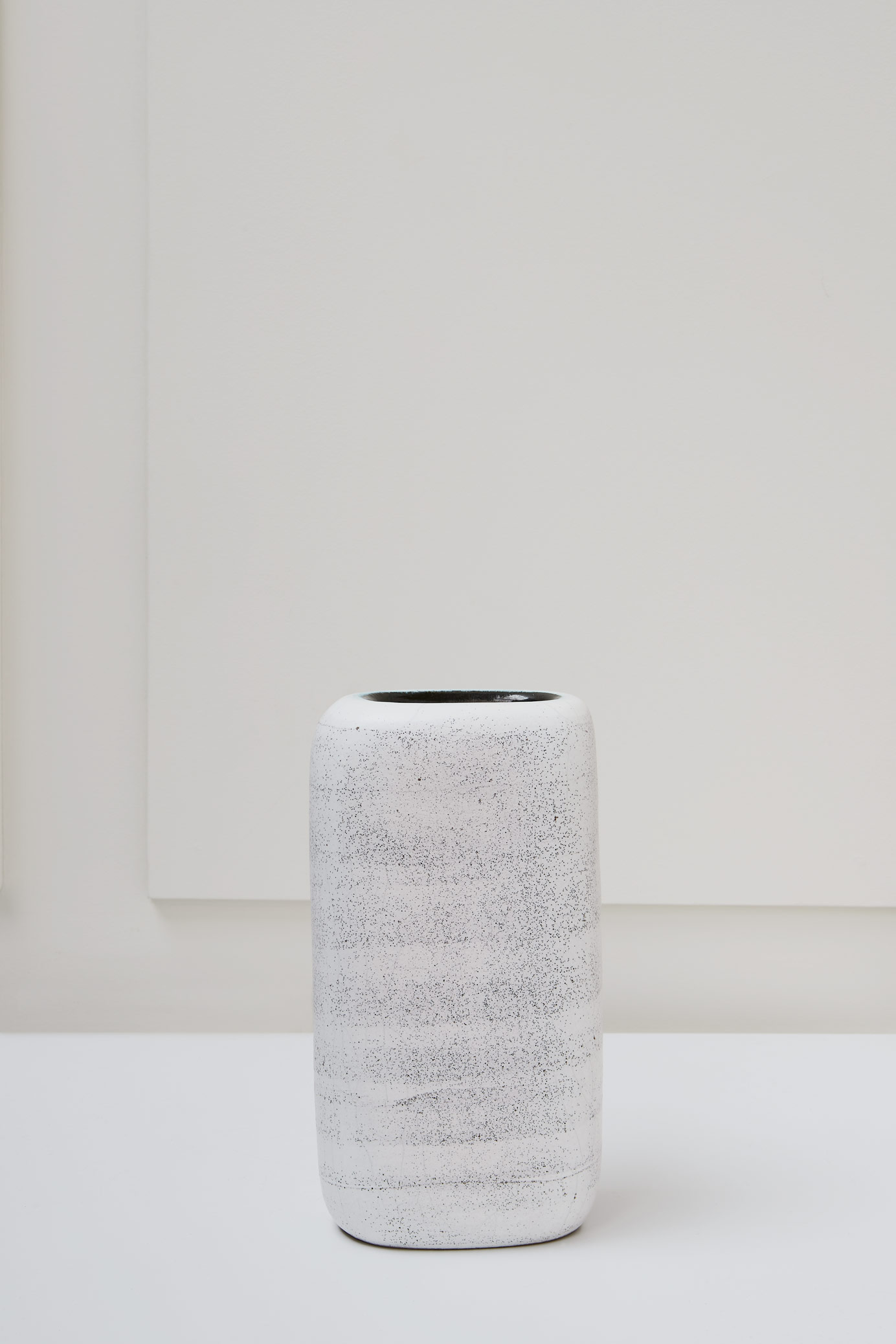 Georges Jouve, vase « Galet », vue 01