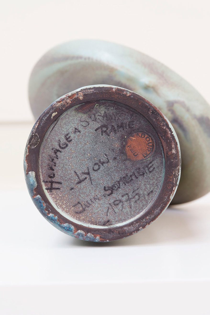 Atelier Madoura & Suzanne Ramié, lampe « Femme », vue 01