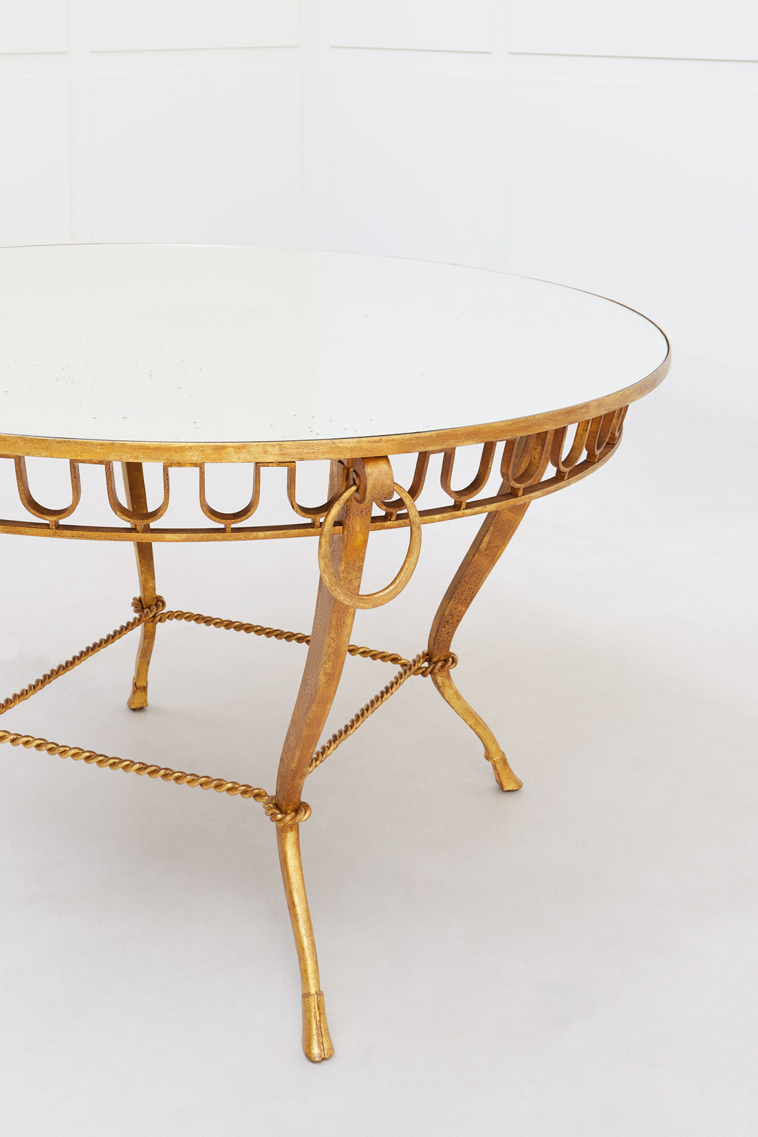 Gilbert Poillerat, important pedestal table, vue 01