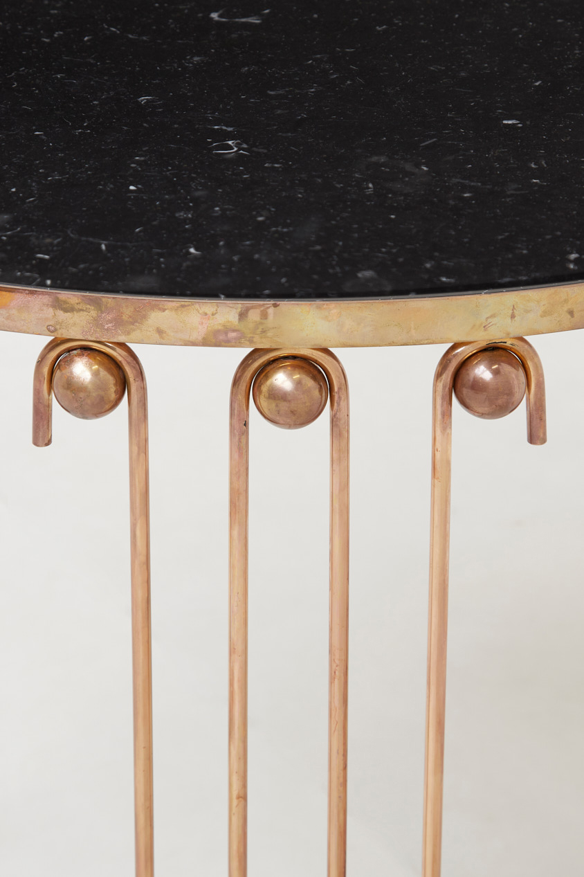 Jean Royère, “Ondulation” pedestal table, vue 01