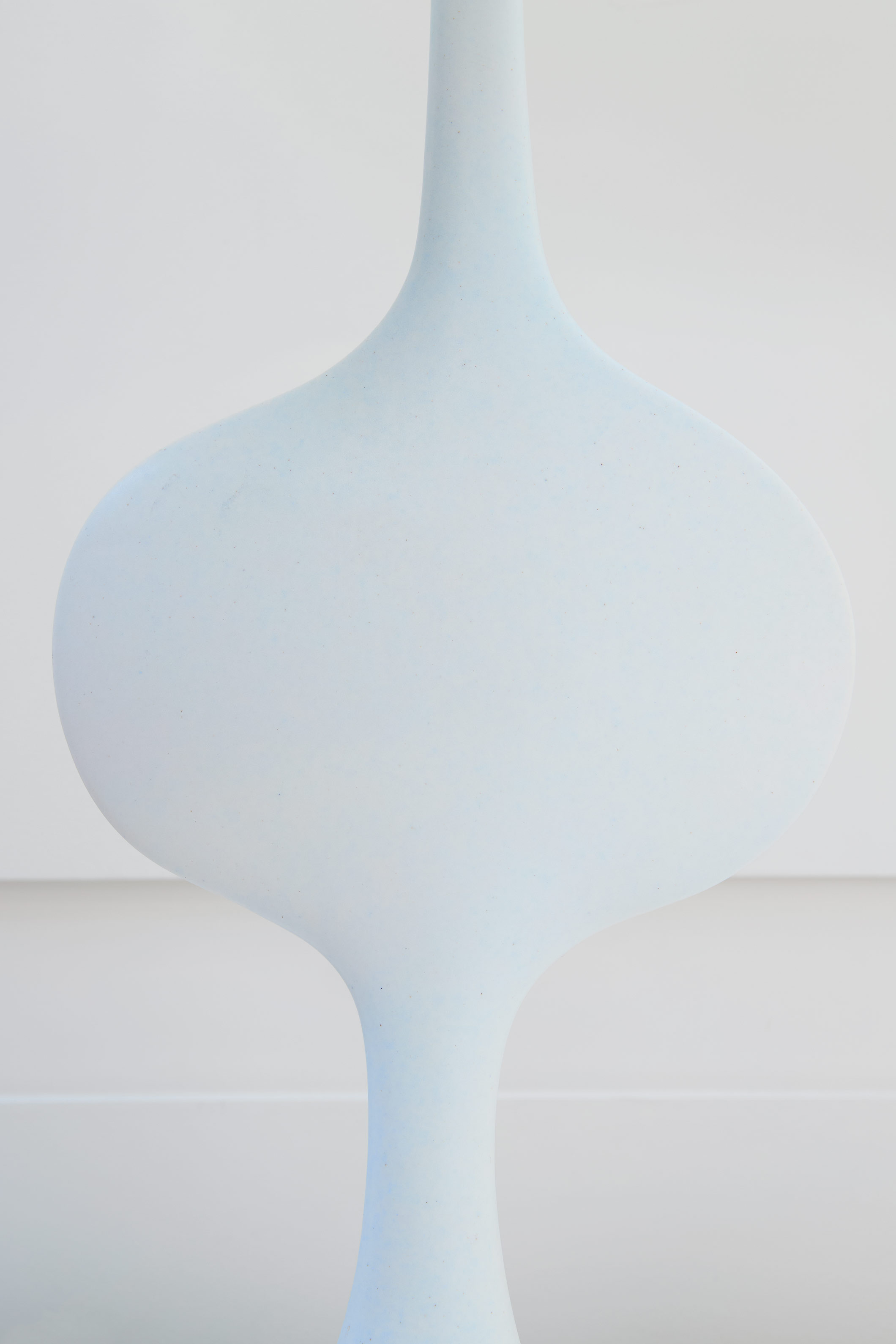 Denise Gatard, Lampe blanche, vue 01