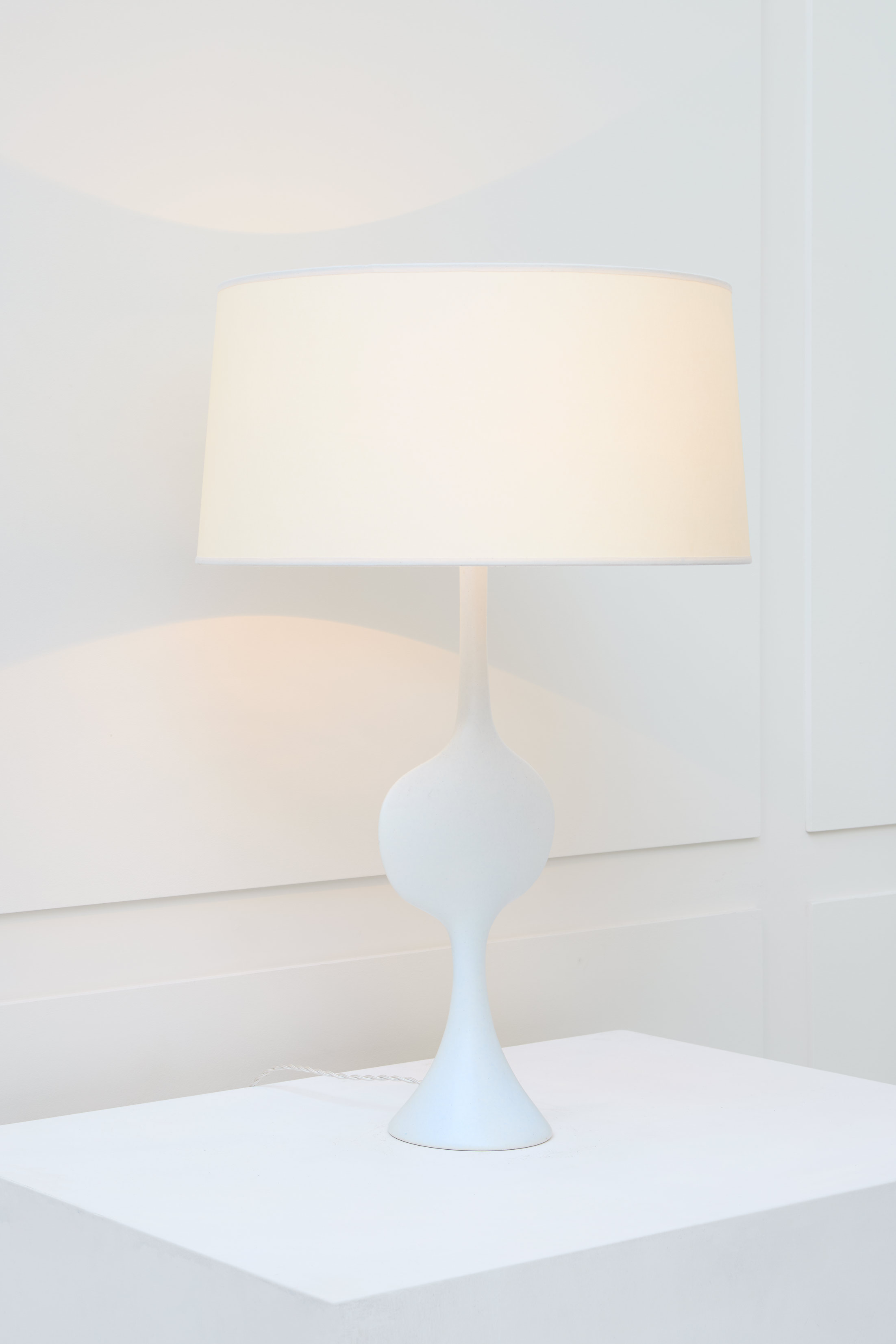 Denise Gatard, Lampe blanche, vue 01