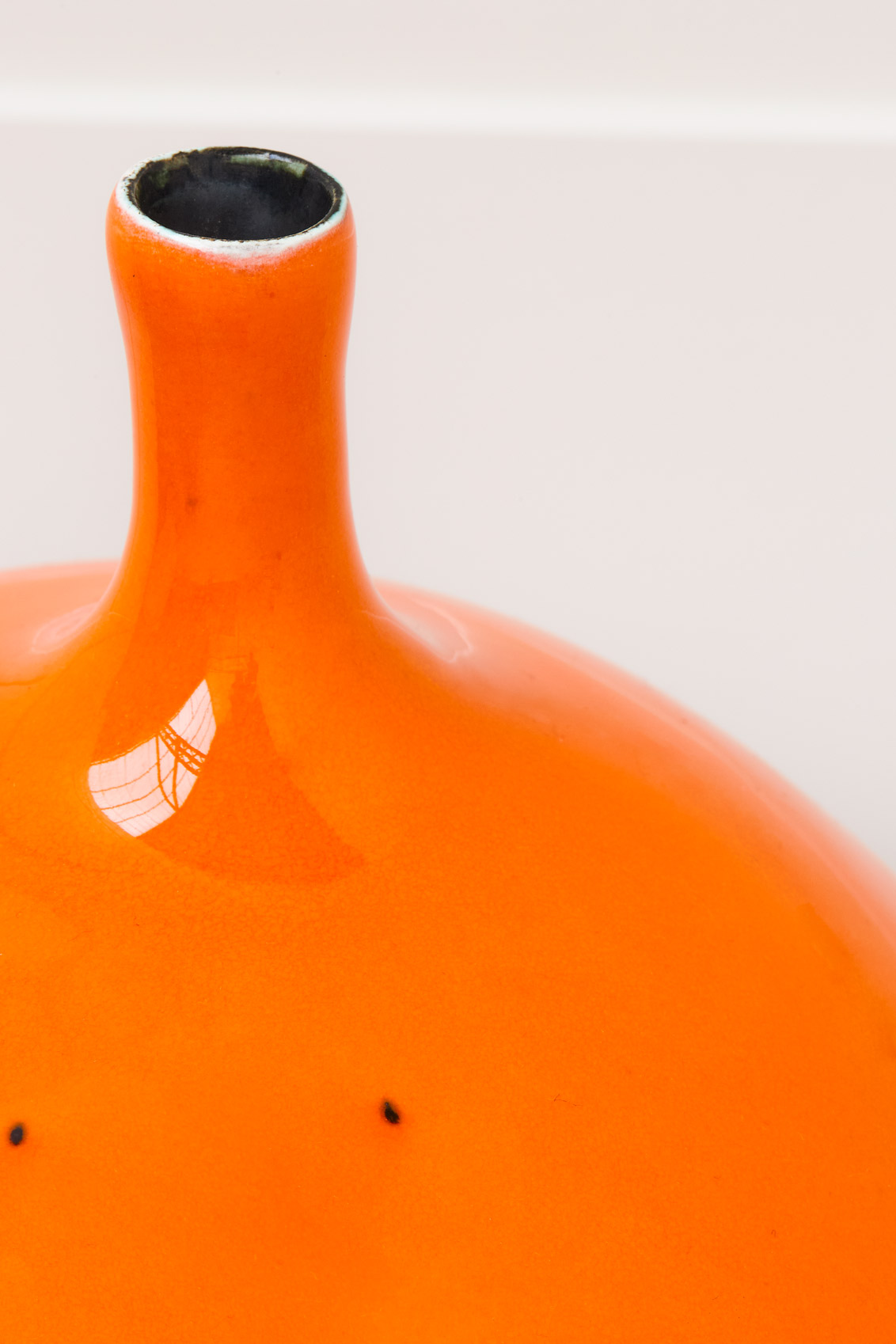 Georges Jouve, Vase « Pomme » orange, vue 01