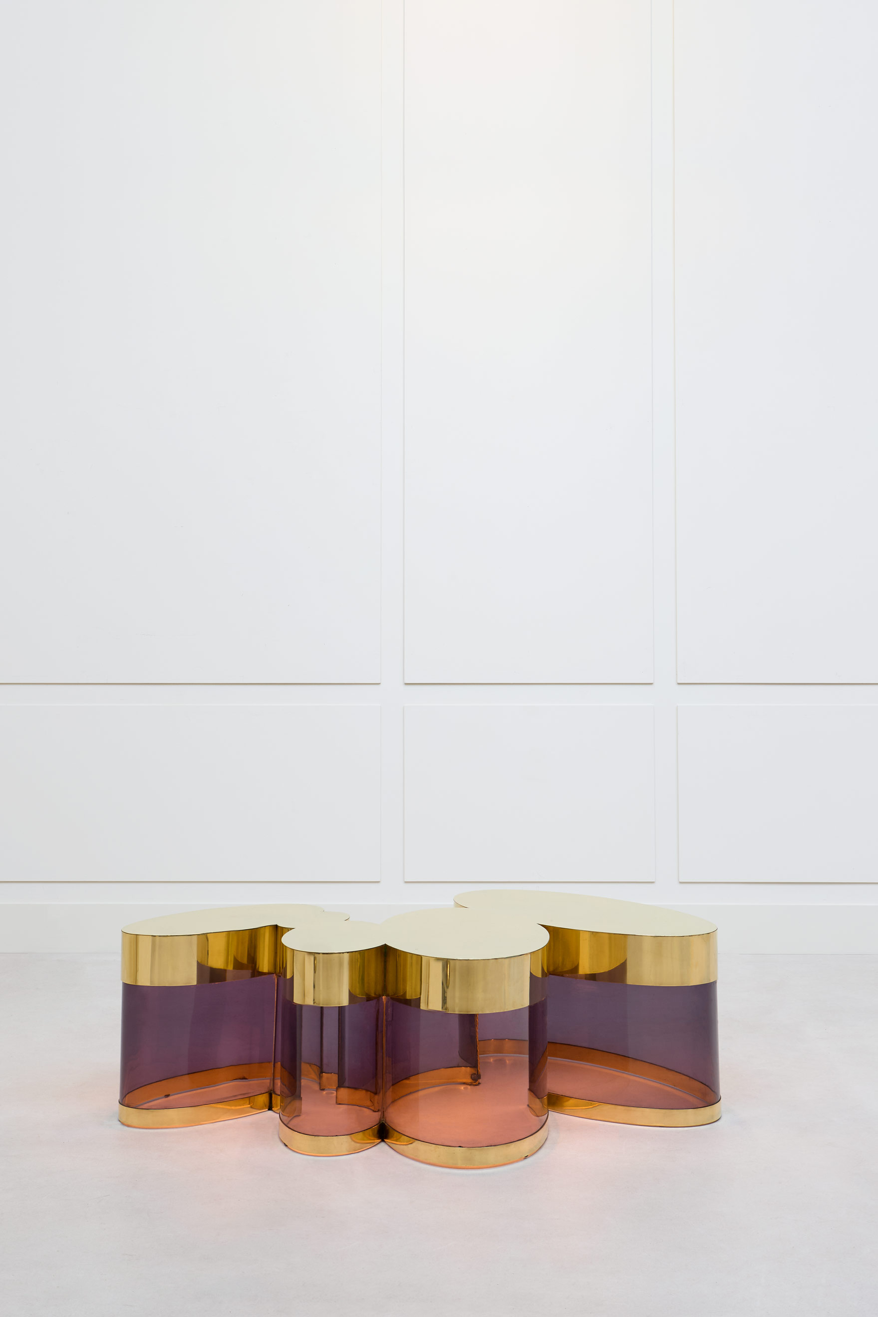 Guy de Rougemont, Table basse « Nuage », vue 01