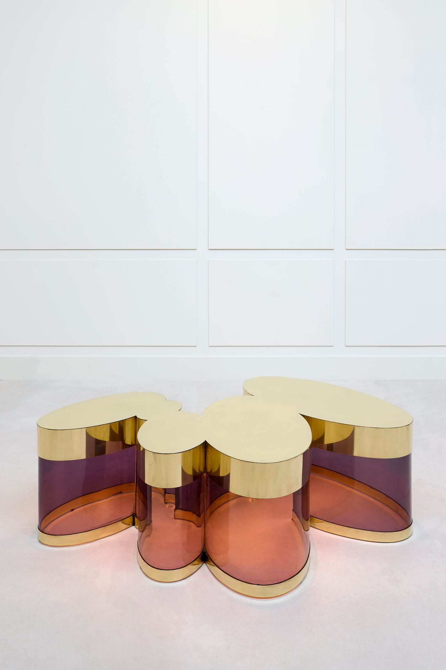 Guy de Rougemont, Table basse « Nuage », vue 01