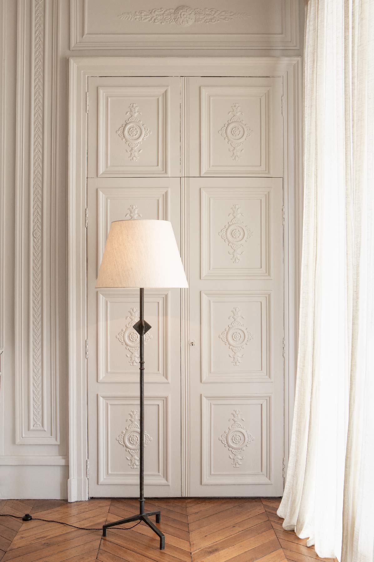 Alberto Giacometti, “Etoile” floor lamp, vue 01