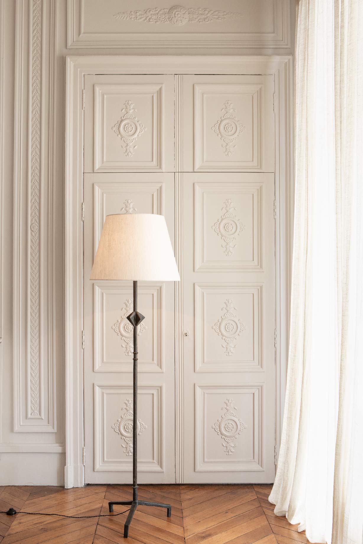 Alberto Giacometti, “Etoile” floor lamp, vue 01