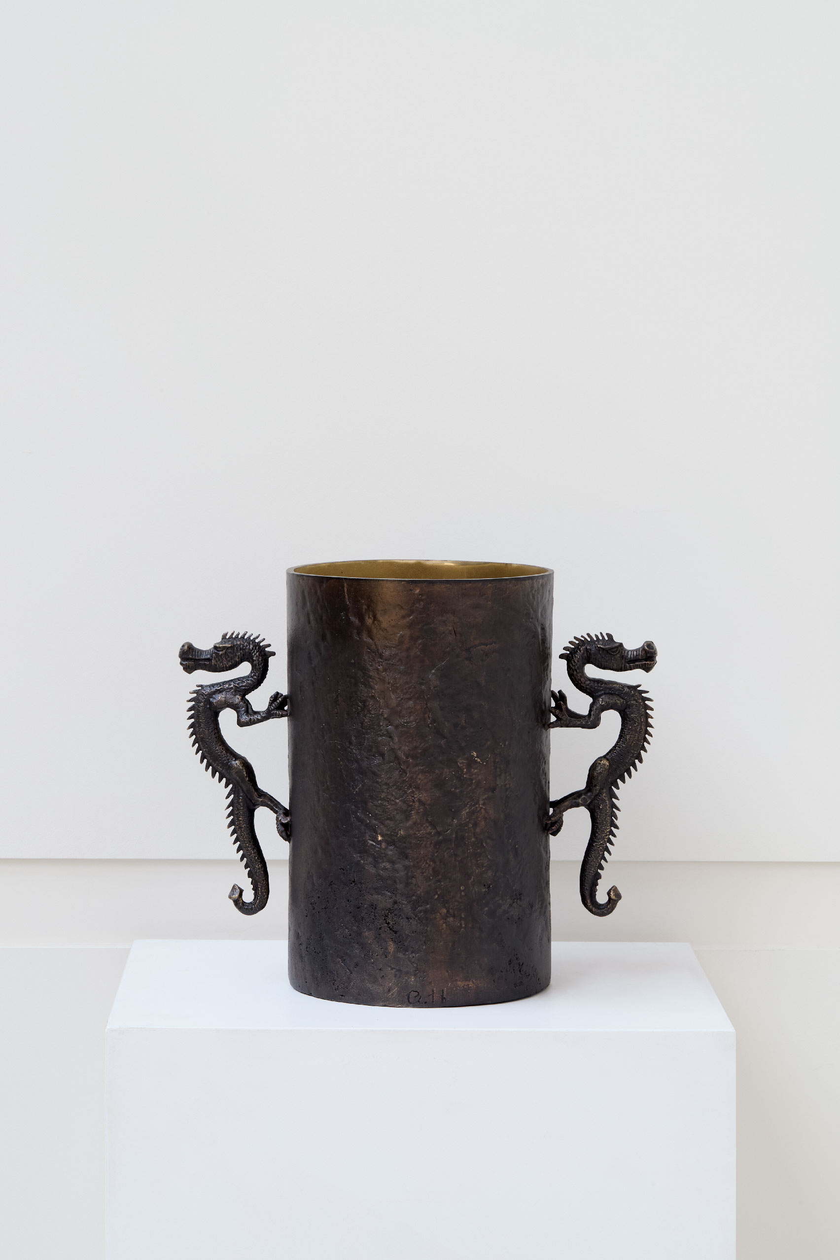 Aline Hazarian, “Round Drag” vase, vue 01