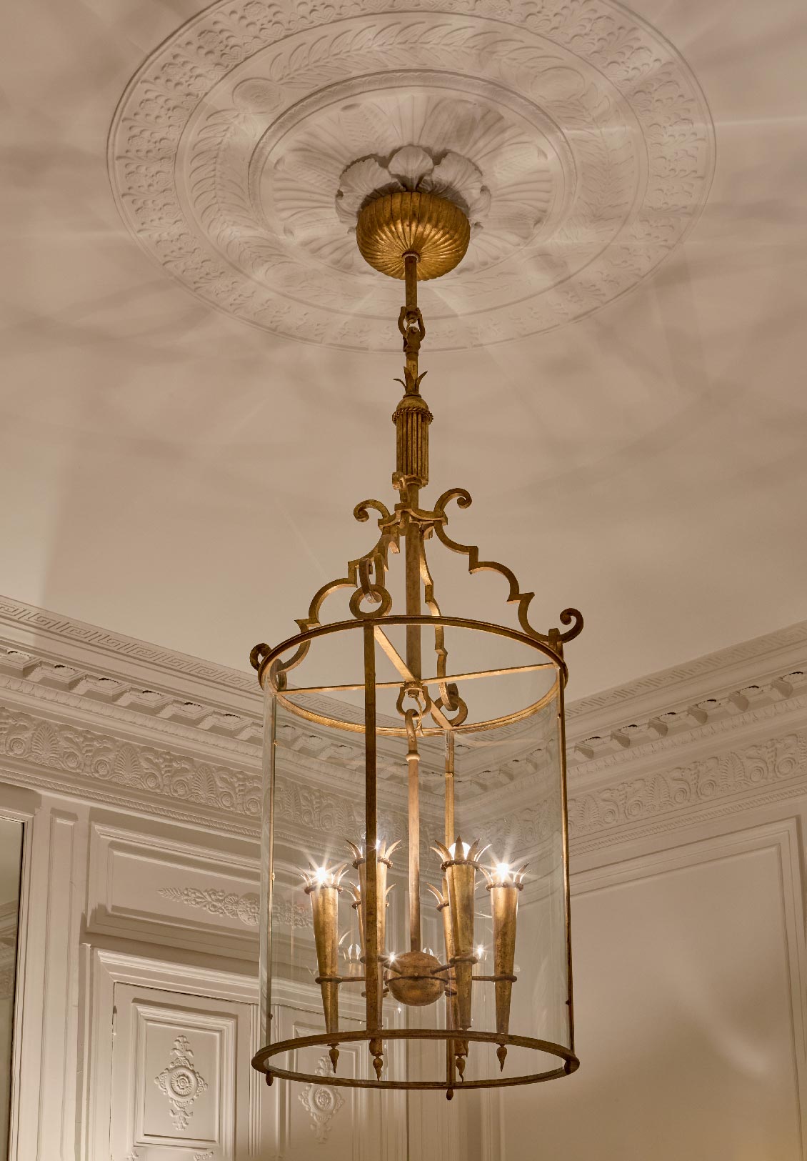 Gilbert Poillerat, Lantern, vue 01