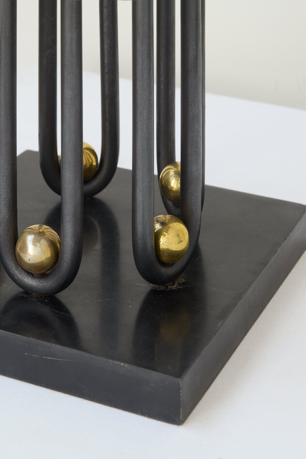 Jean Royère, “Ondulation” pair of lamps, vue 01