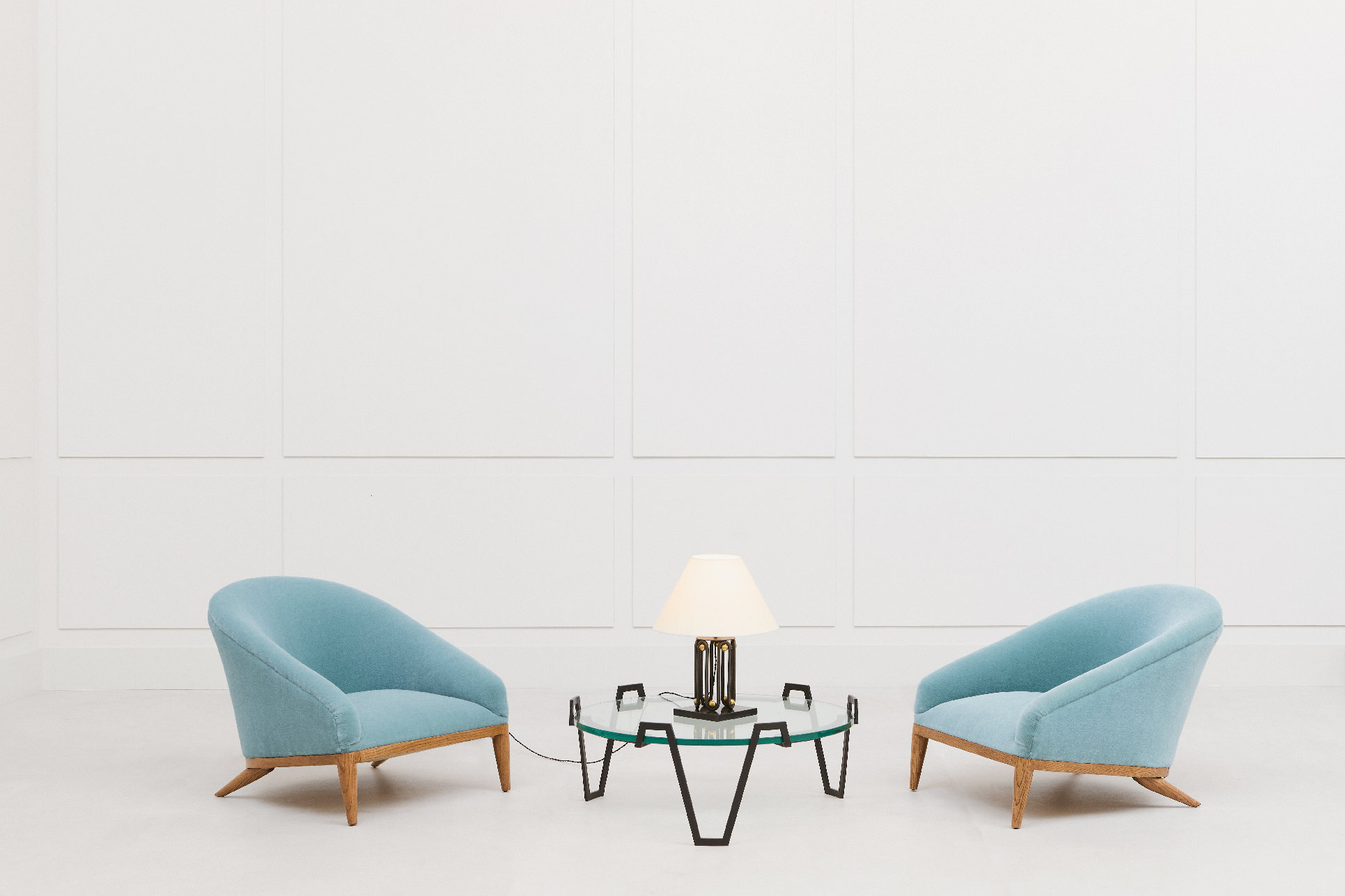 Jean Royère, “Ondulation” lamp, vue 01
