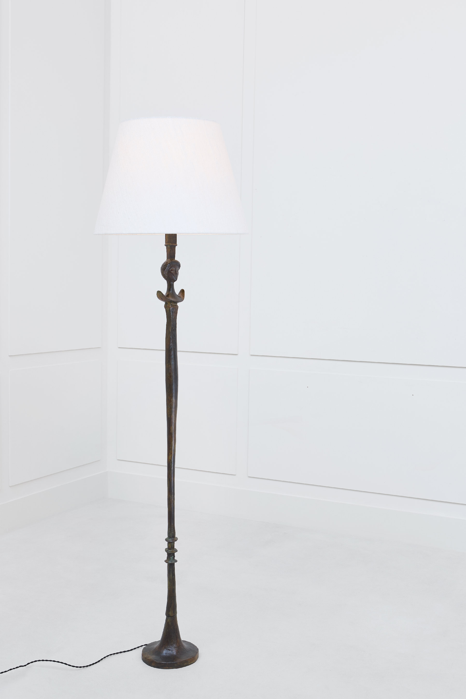 Alberto Giacometti, Lampadaire « Figure », vue 01