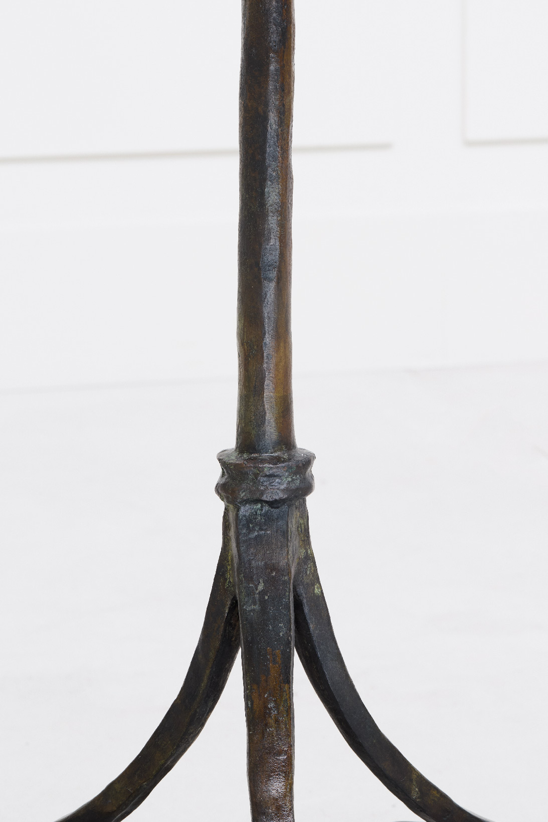 Alberto Giacometti, Lampadaire « Osselet », vue 01
