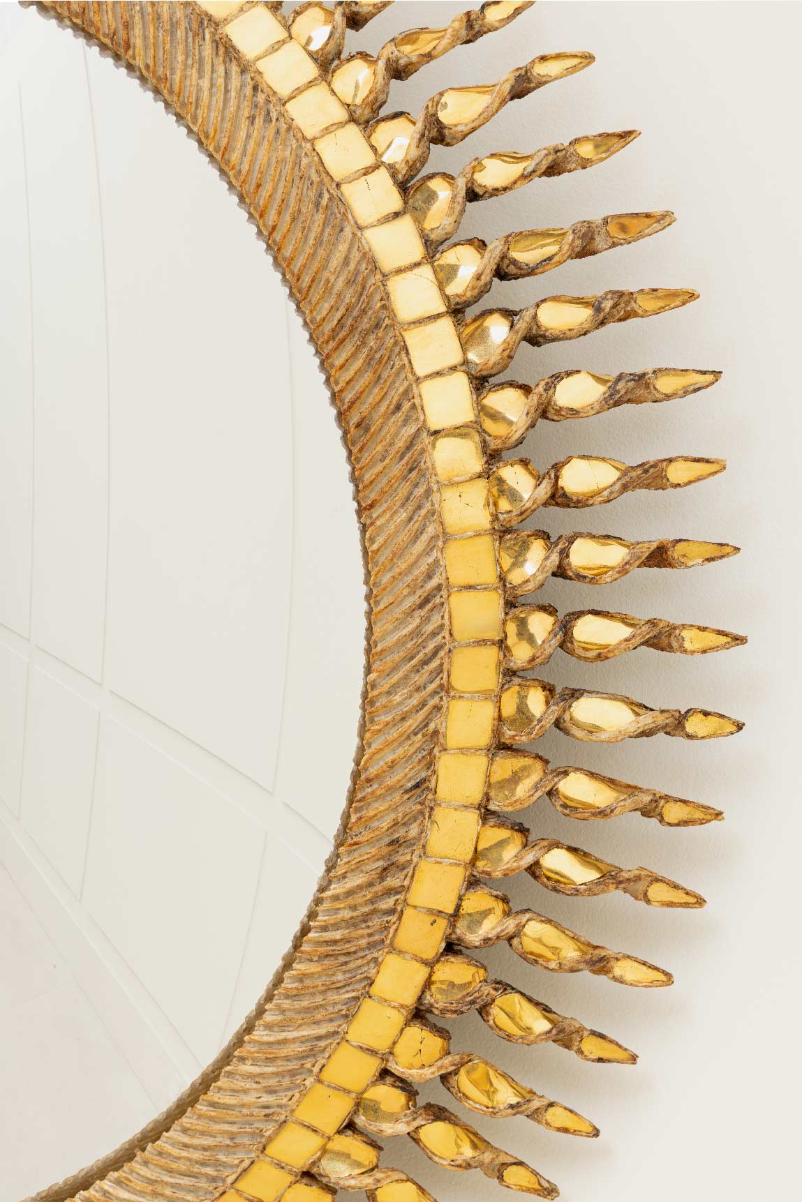 Line Vautrin, Miroir « Soleil doré » grand modèle, vue 01