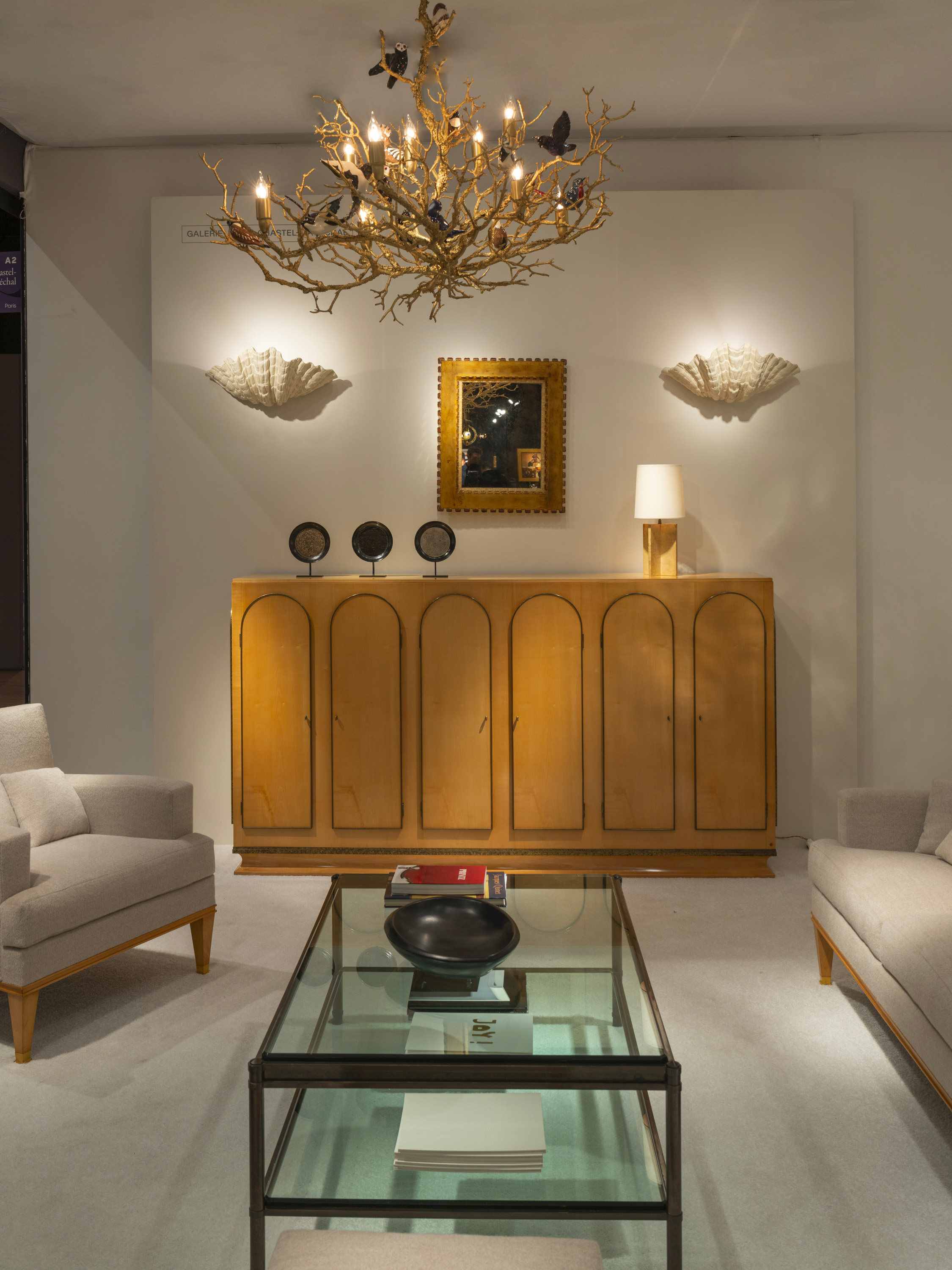 Serge Roche, paire d’appliques bénitier, vue 01